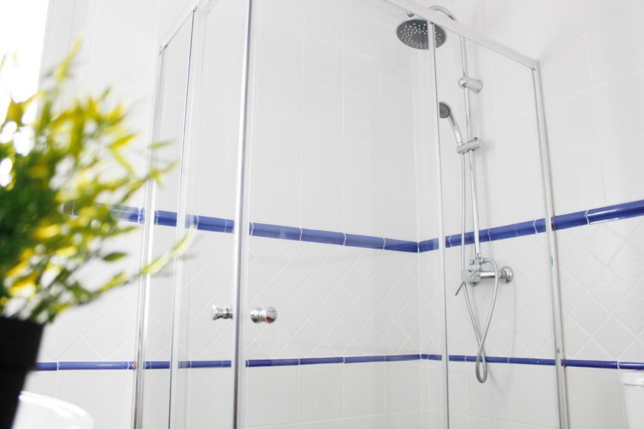 Azahar Apartamentos Triana V Севілья Екстер'єр фото